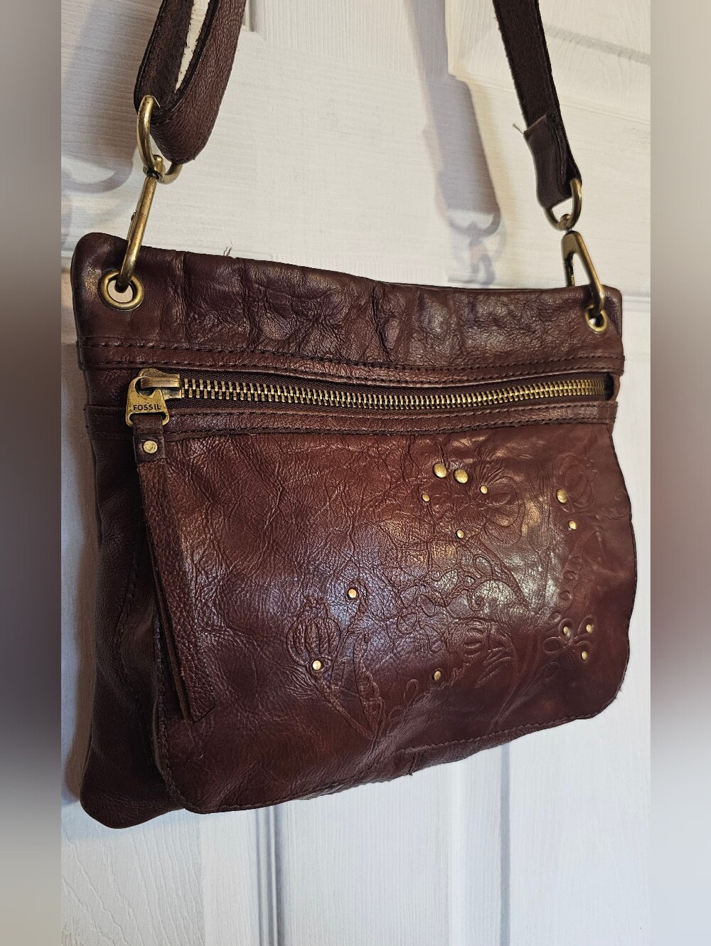 Fossil Long Live Vintage Floral Embossed Leather Crossbody ZB4446